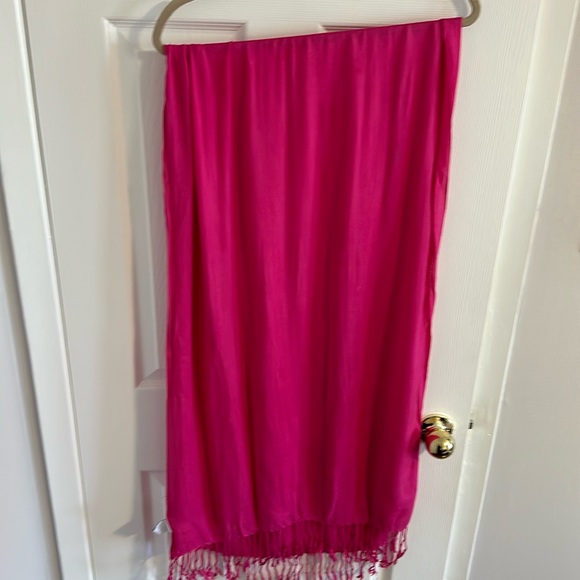 Suzy Shier Scarf - Picture 1 of 3